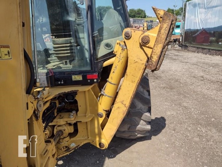 2004-caterpillar-420d-image-35