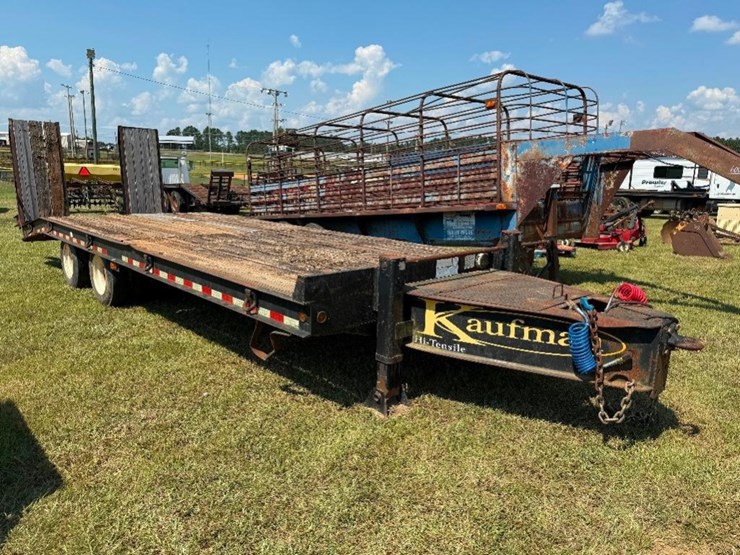 2017-kaufman-25'-equipment-trailer-(20'-deck,-5'-image-3