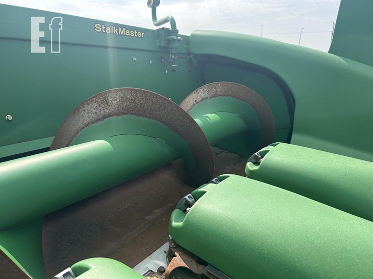 2012-john-deere-618c-image-35