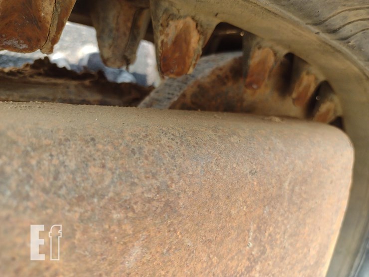 2014-bobcat-t590-image-35