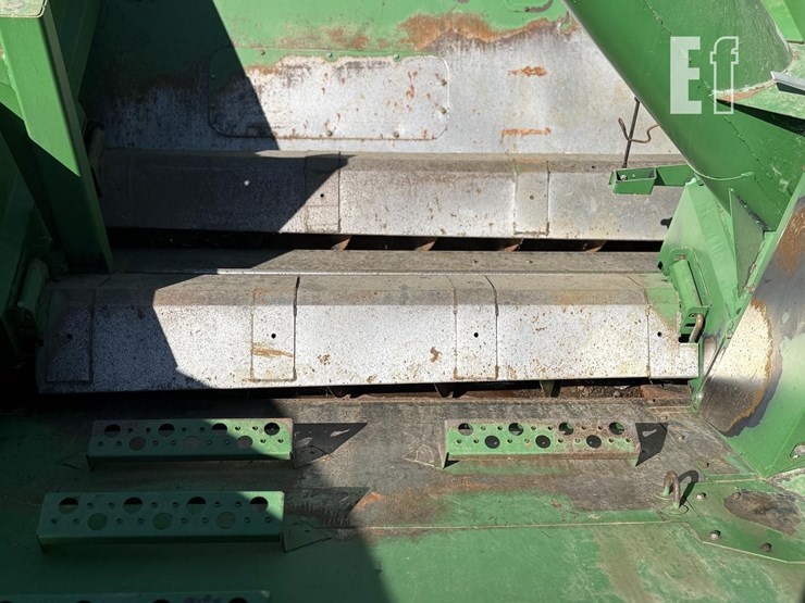 2009-john-deere-9770-sts-image-14