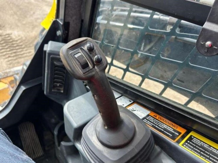 deere-333g-image-12