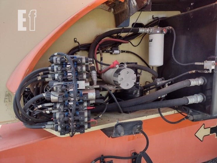 2009-jlg-800a-image-13