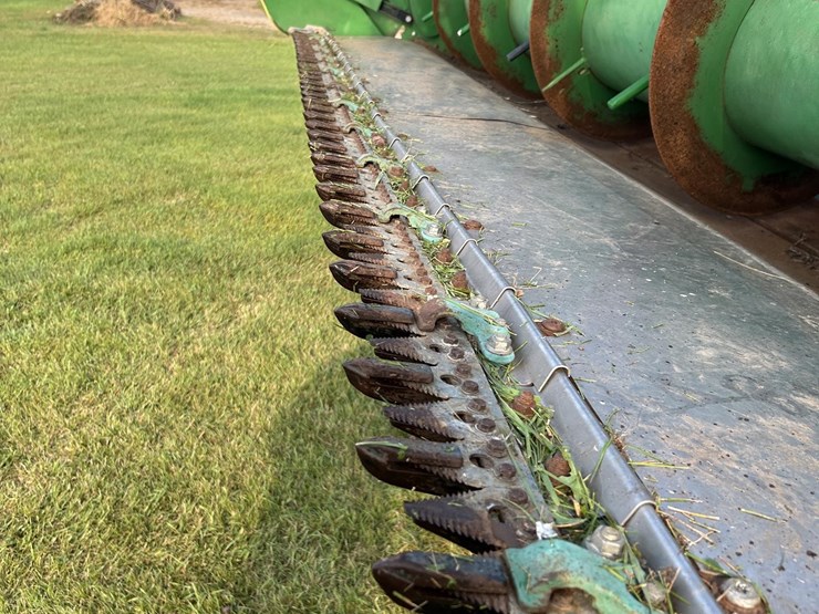 2011-john-deere-635f-image-8