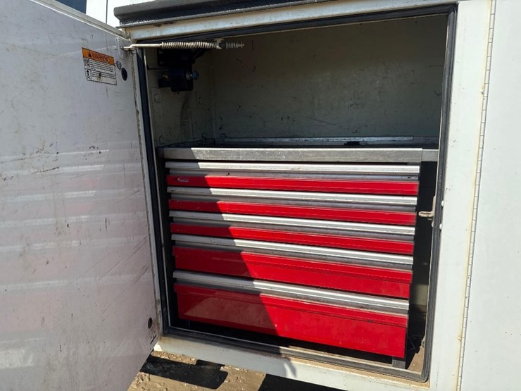 2019-dodge-ram-5500-image-24