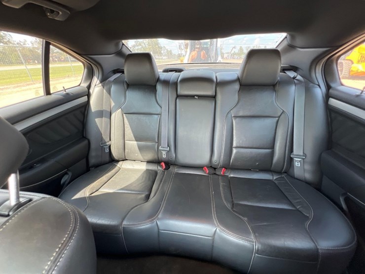 2014-ford-taurus-sel-sedan-image-29
