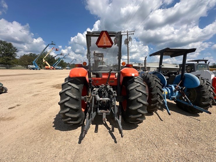 kubota-m8540f-image-10