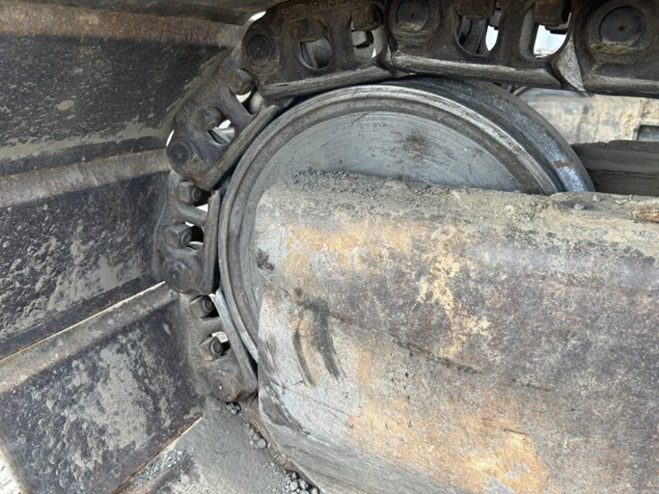 2017-caterpillar-320fl-image-20