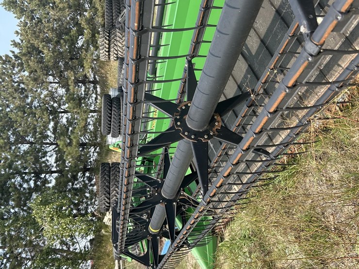 2010-john-deere-640d-image-29