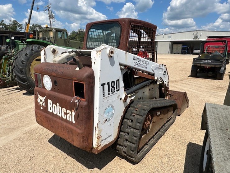 bobcat-t180-image-3