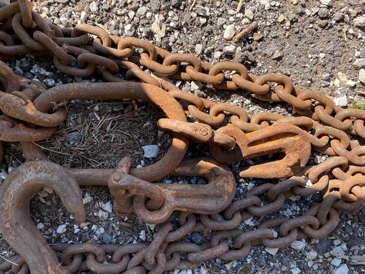 #1694-•-(2)-chains-with-hooks-image-5