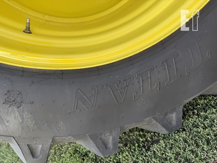 2009-john-deere-9770-sts-image-38