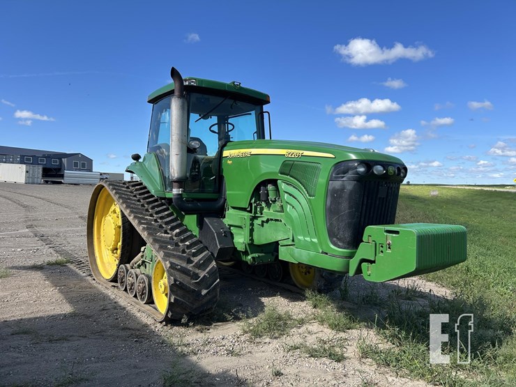 john-deere-8220t-image-1