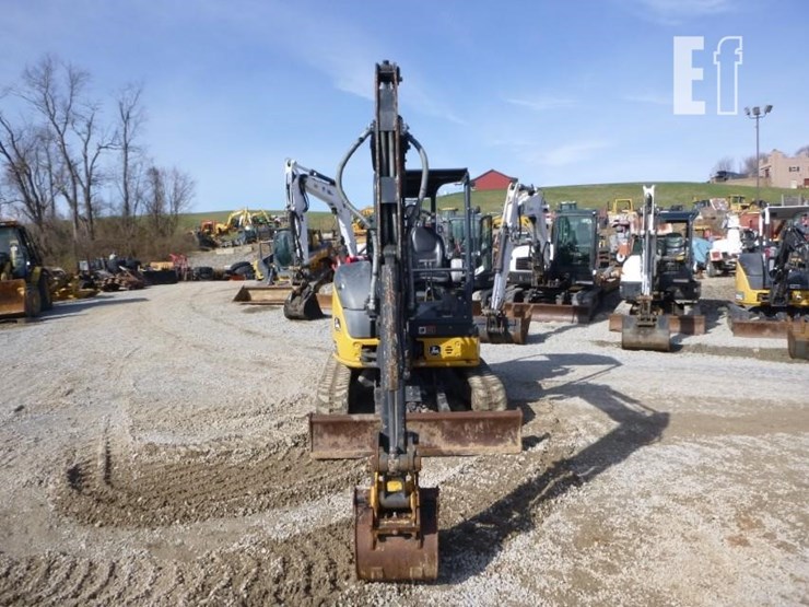 2022-deere-35g-image-2