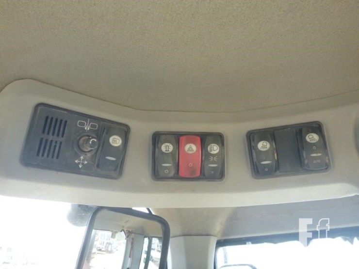 2012-caterpillar-930k-image-9