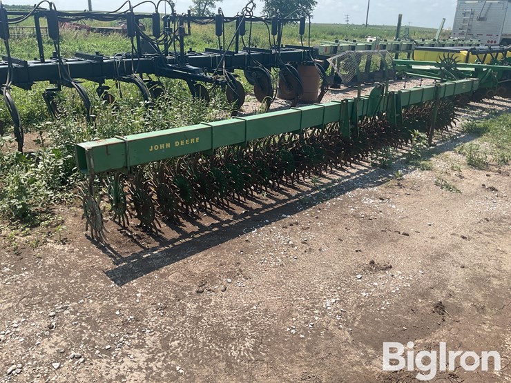 john-deere-400-image-1