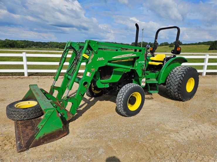 john-deere-5225-image-1