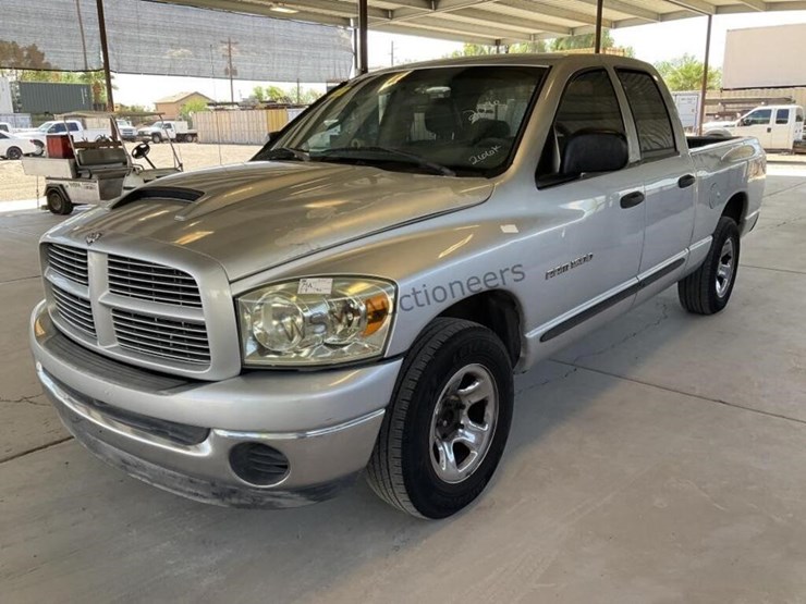 2006-dodge-ram-1500-image-4