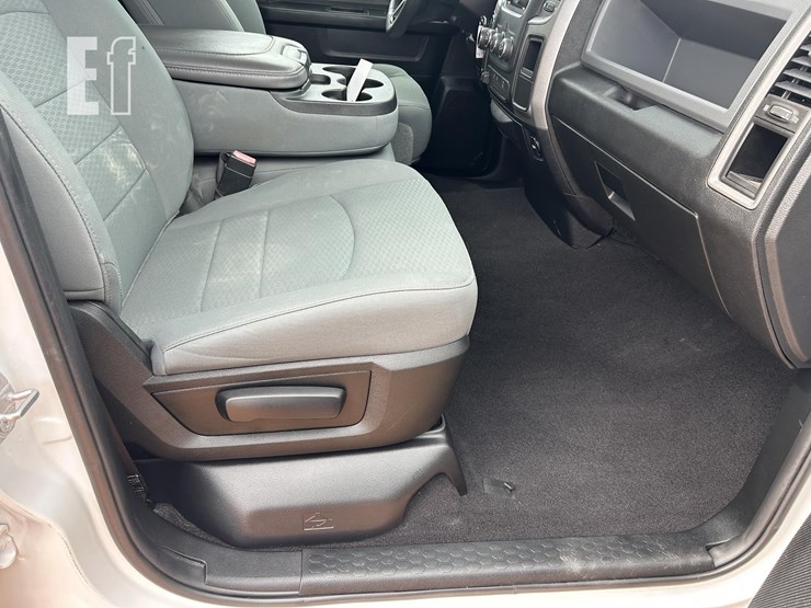2018-dodge-1500-image-25