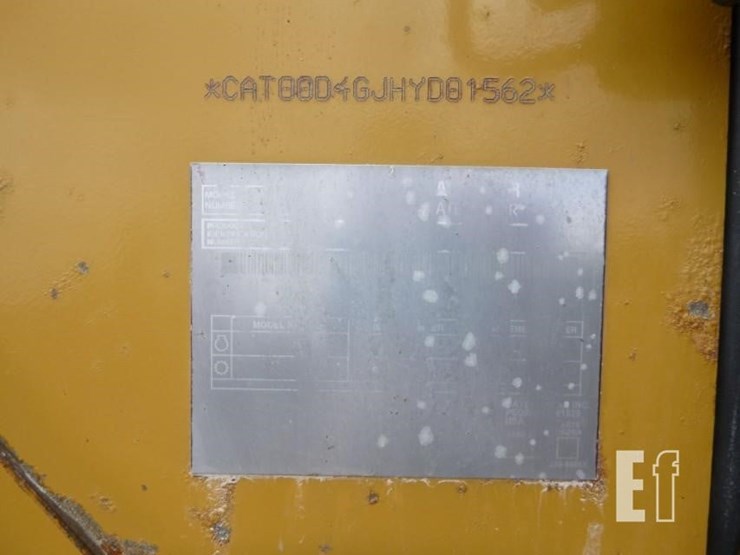 2005-caterpillar-d4g-xl-image-5