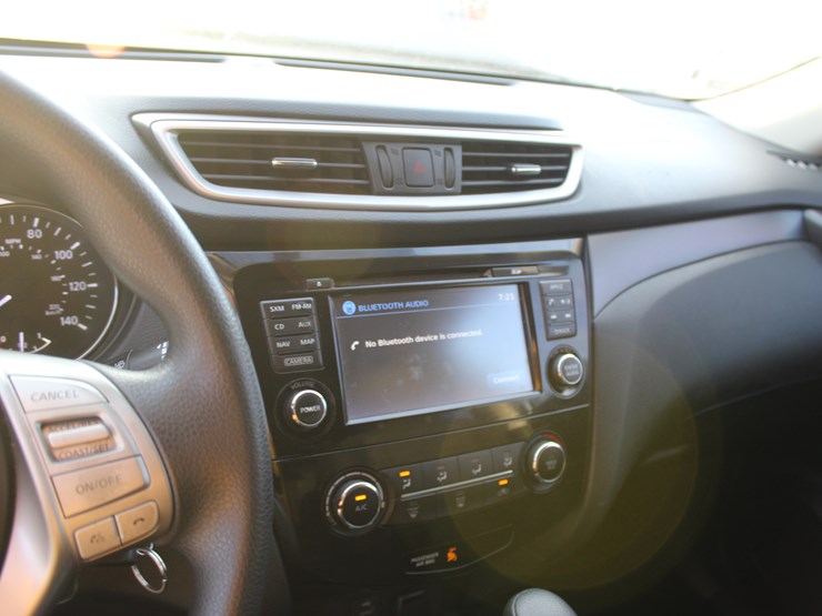 2016-nissan-rogue-image-9