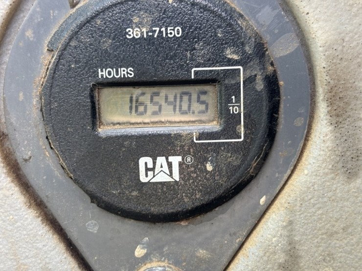 caterpillar-568-image-44