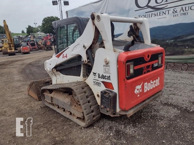 2020-bobcat-t595-image-40