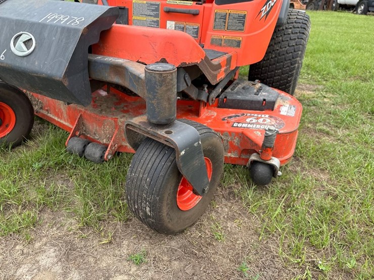 kubota-zd326-image-9