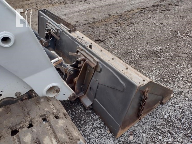 2007-bobcat-t300-image-18