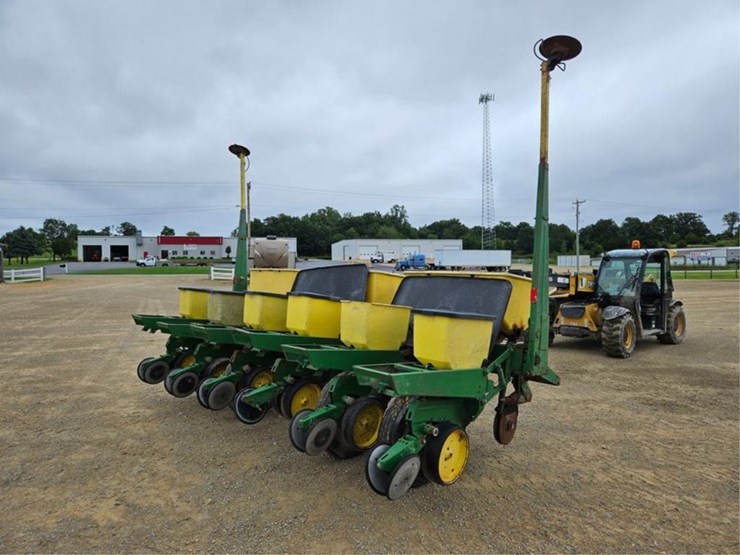 john-deere-7000-image-5