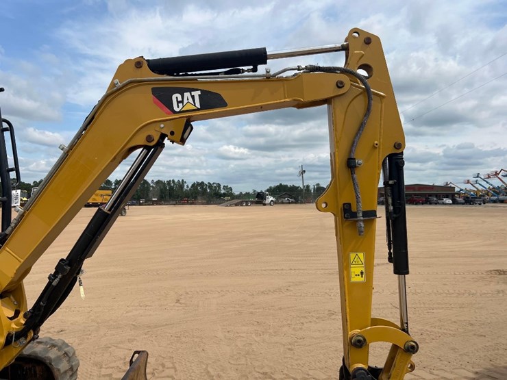 2018-caterpillar-303e-cr-image-23