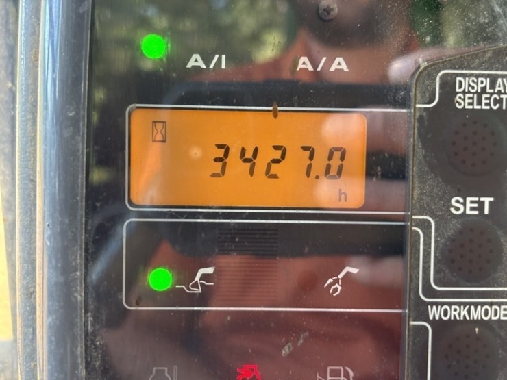 2013-deere-2954d-image-48