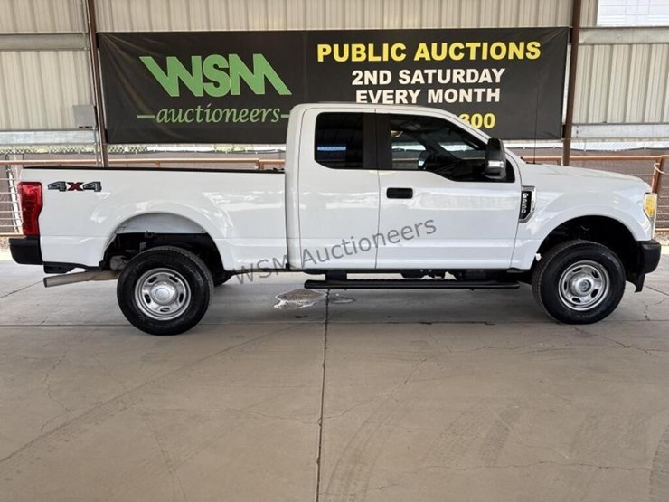 2017-ford-f250-image-1