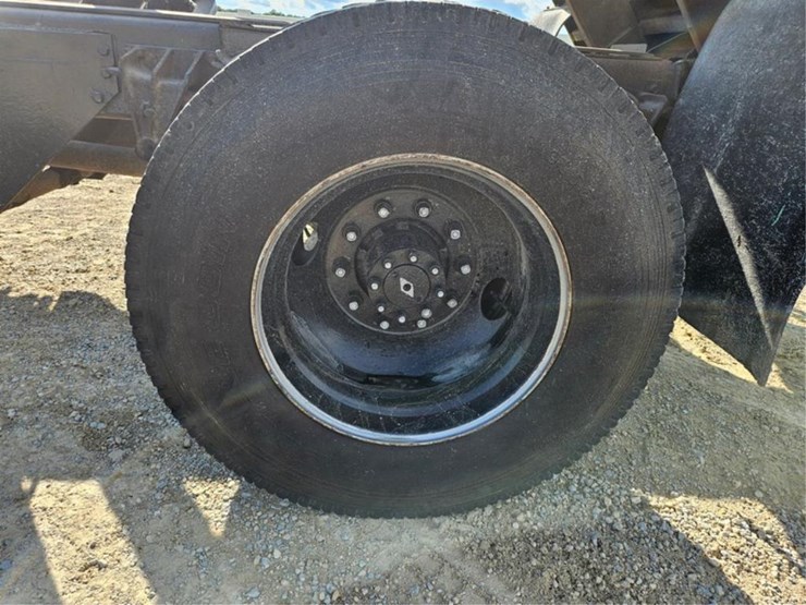 #385-•-1996-ih-4900-crew-cab-dump-truck-image-50