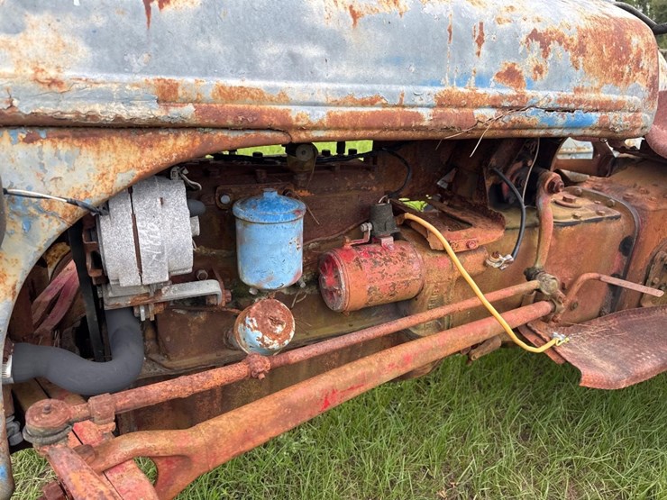 ford-8n-image-13