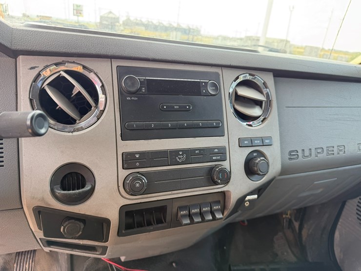2012-ford-f750-image-111