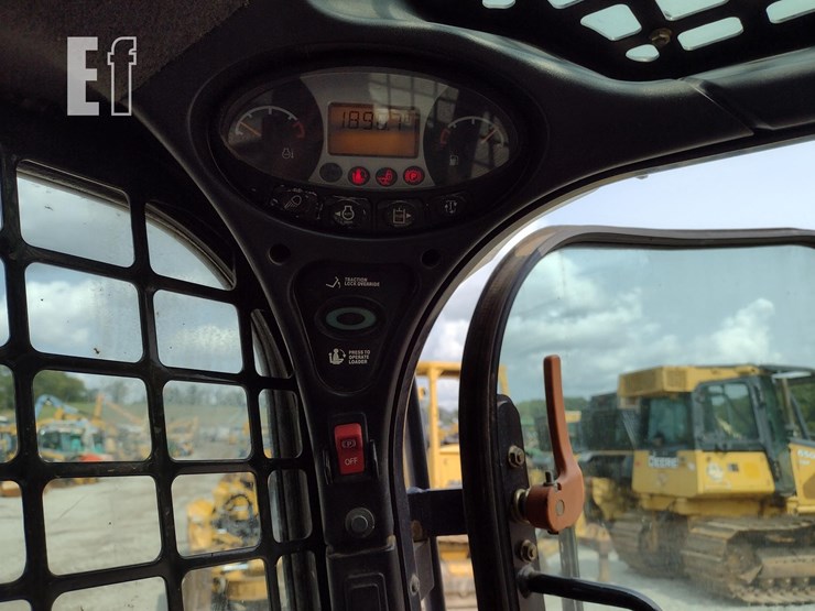 2014-bobcat-t590-image-7
