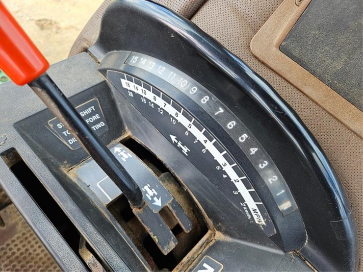 john-deere-4050-image-31