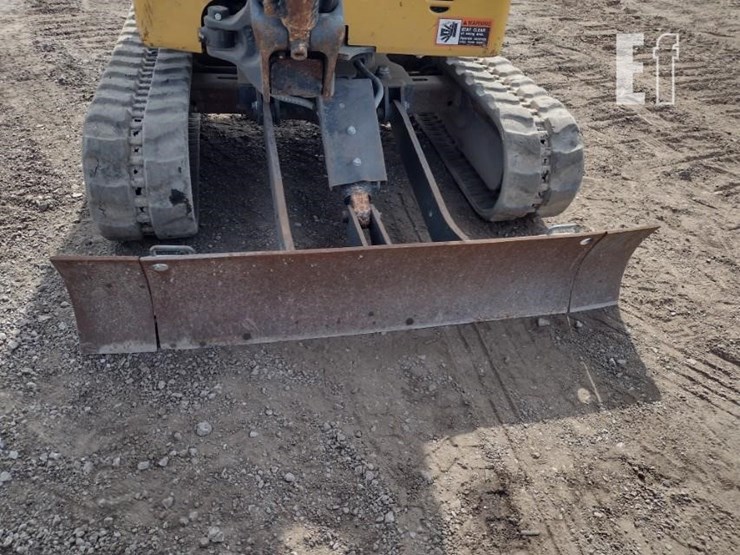 2022-deere-17g-image-19
