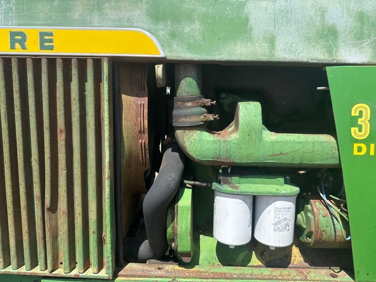 john-deere-3020-image-13