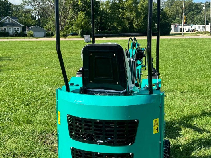 2025-cfg-industrial-h15r-mini-excavator-...-unused-image-7