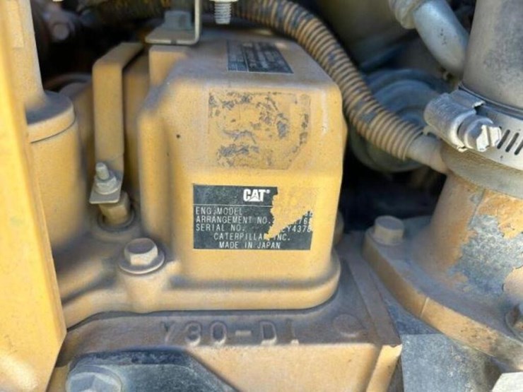 2014-caterpillar-259d2-multi-terrain-loader-cat025-image-25