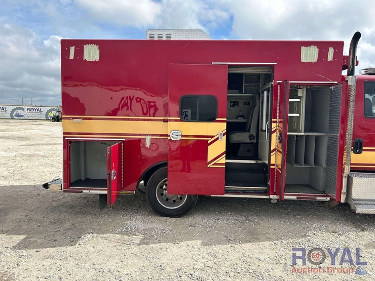 2015-international-durastar-4300-image-23