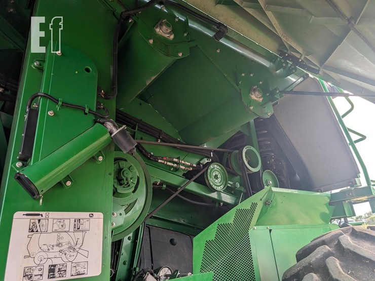 2015-john-deere-s680-image-36