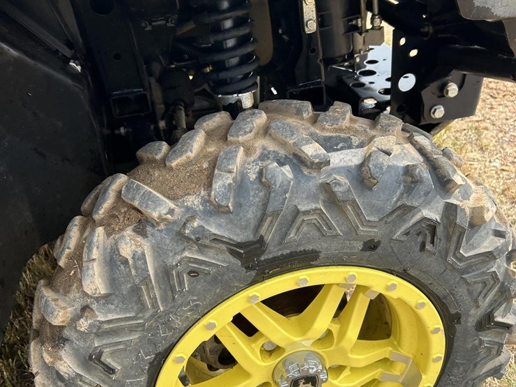 2021-john-deere-gator-xuv-835m-image-25
