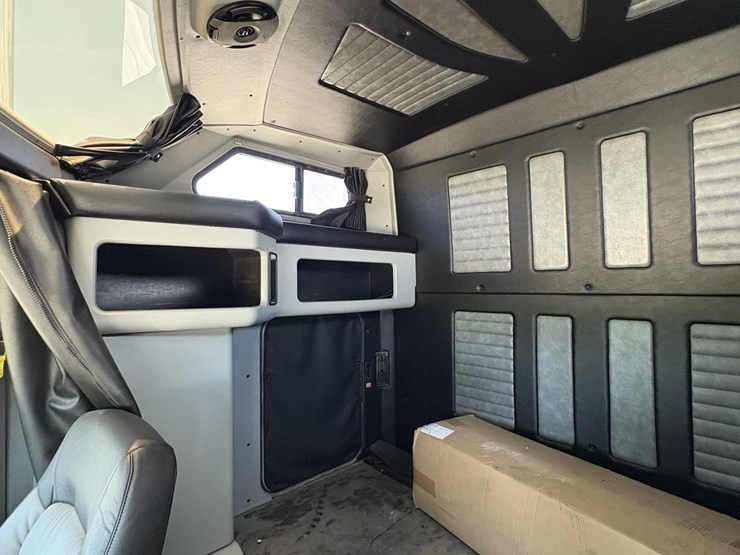1999-kenworth-w900l-image-6