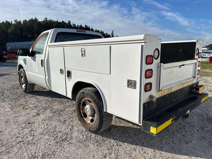 2008-ford-f350-image-4