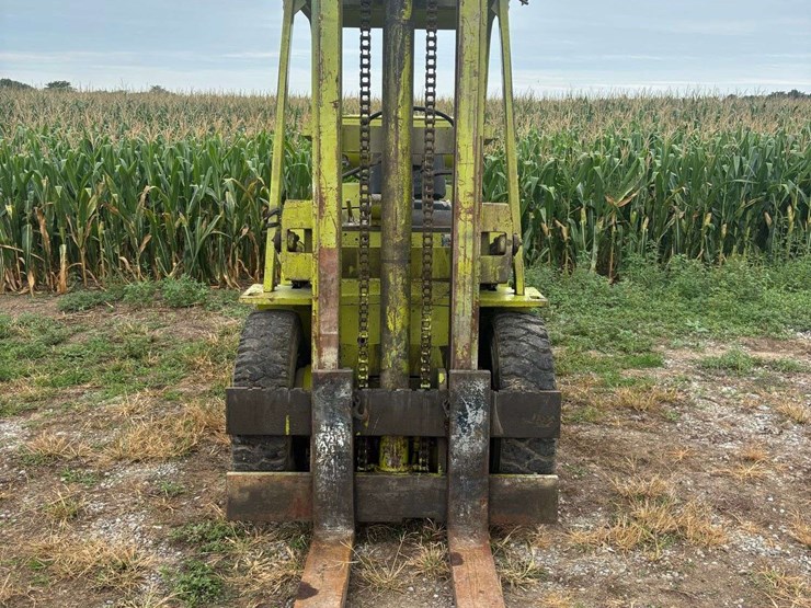 clark-s500-hy60-forklift-image-3