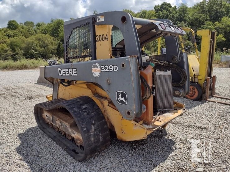 john-deere-329d-image-35