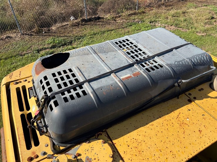 komatsu-pc200-lc-8-image-23